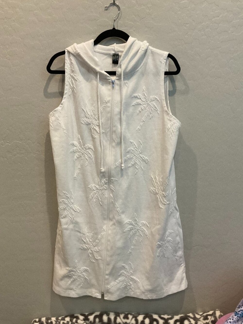 a.n.a White Palm Tree Textured Hooded Zip Swim Cover Up Dress Size XL